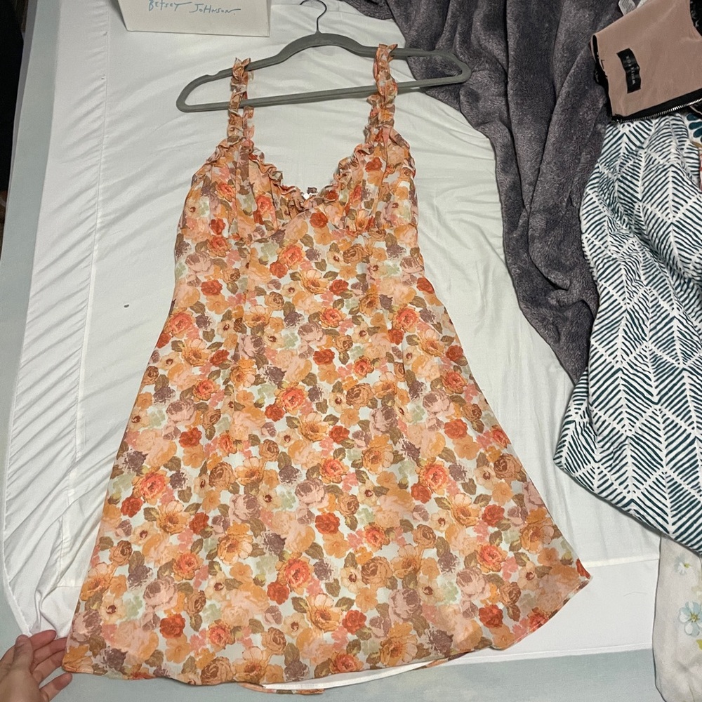 Selfie leslie orange floral dress